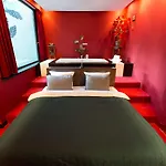 Volkshotel Hotel 3*