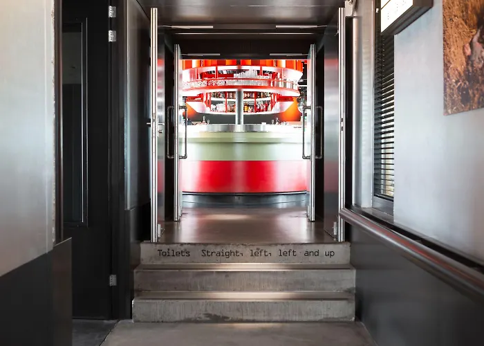 フォルクスホテル