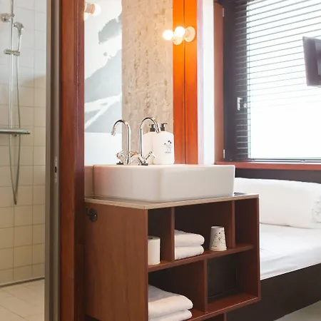 Szálloda Volkshotel 3*