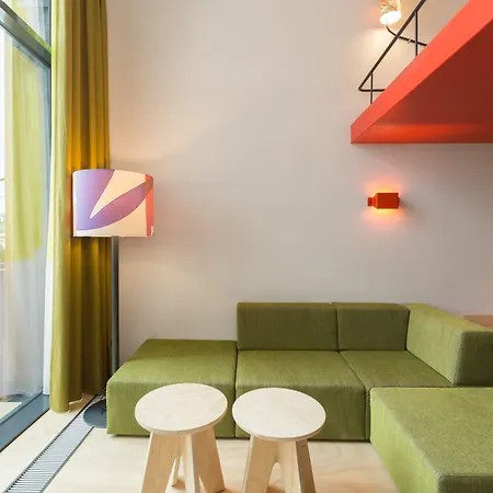 Hotel Volkshotel 3*