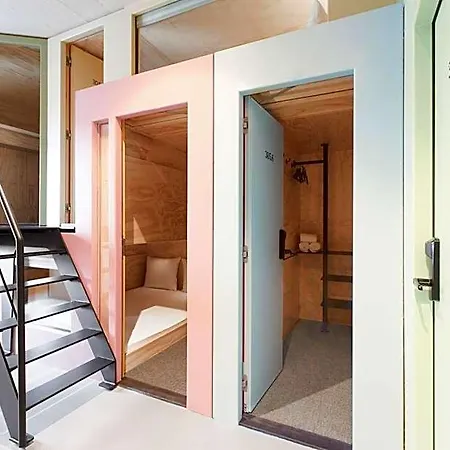 Hotel Volkshotel 3*