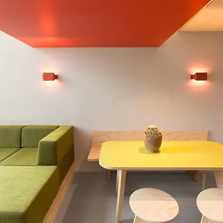 Hotel Volkshotel