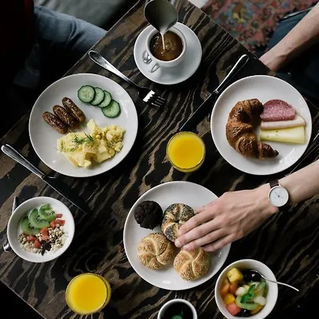 Volkshotel Hotel 3*