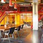 Hotel Volkshotel