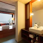 Volkshotel 3*