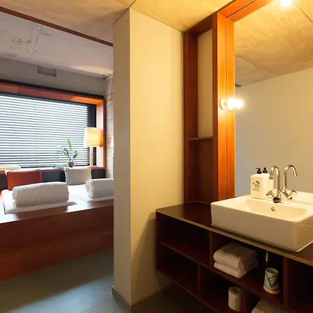 Volkshotel 3*
